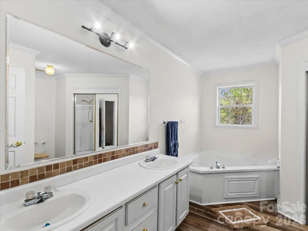 59 Trout Water Circle Burnsville, NC 28714