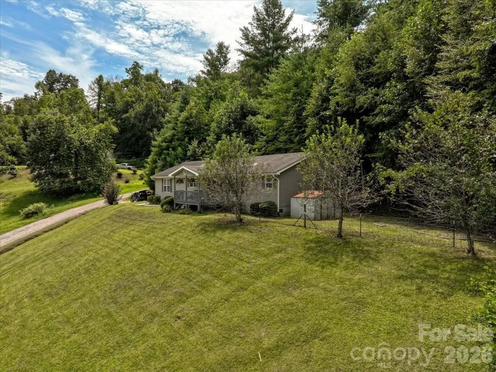 59 Trout Water Circle Burnsville, NC 28714