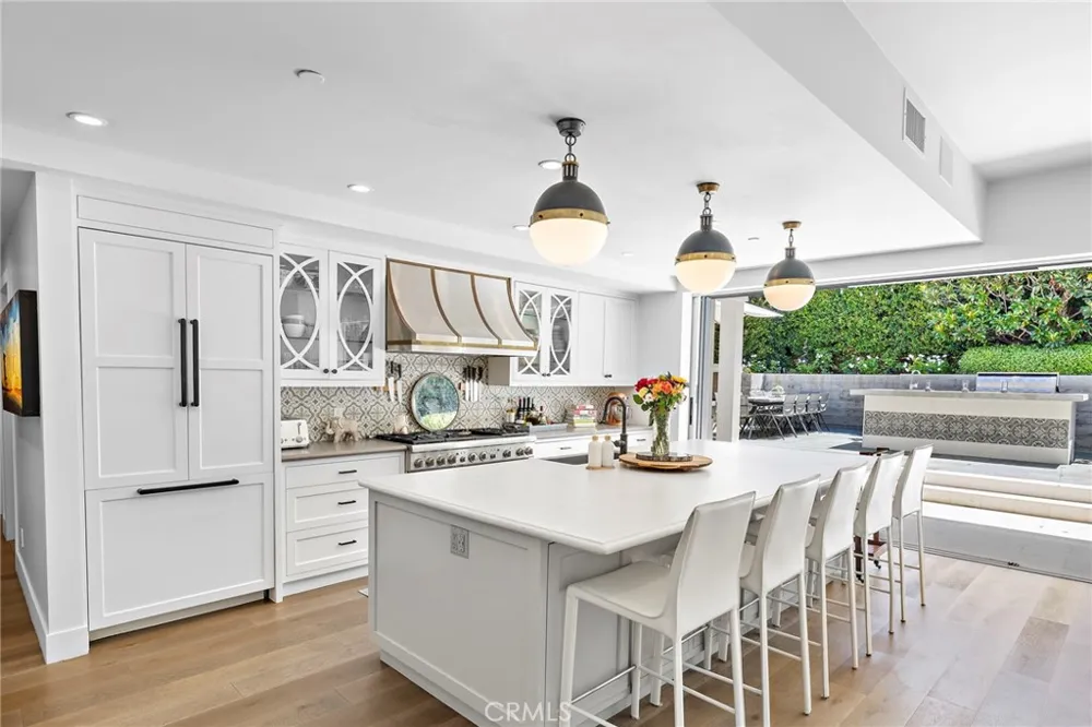1680 Louise Laguna Beach, CA 92651