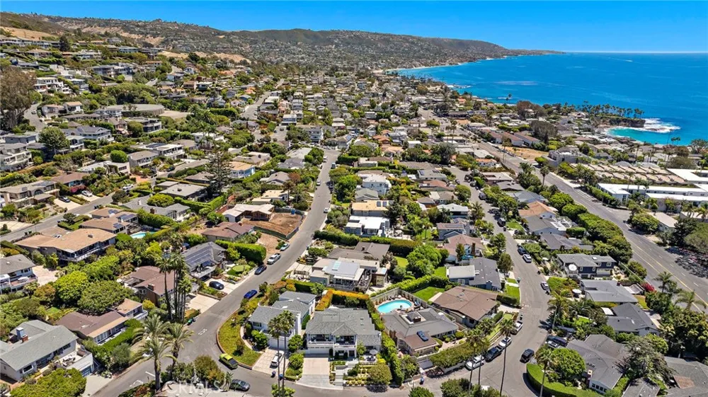 1680 Louise Laguna Beach, CA 92651