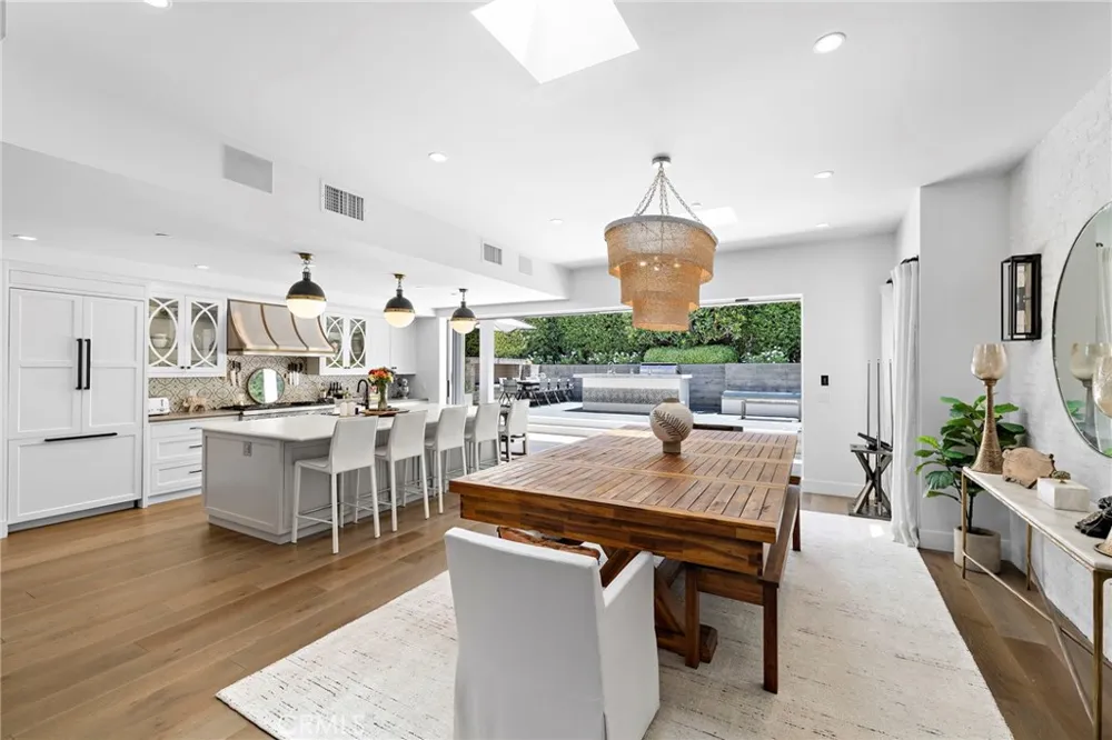 1680 Louise Laguna Beach, CA 92651