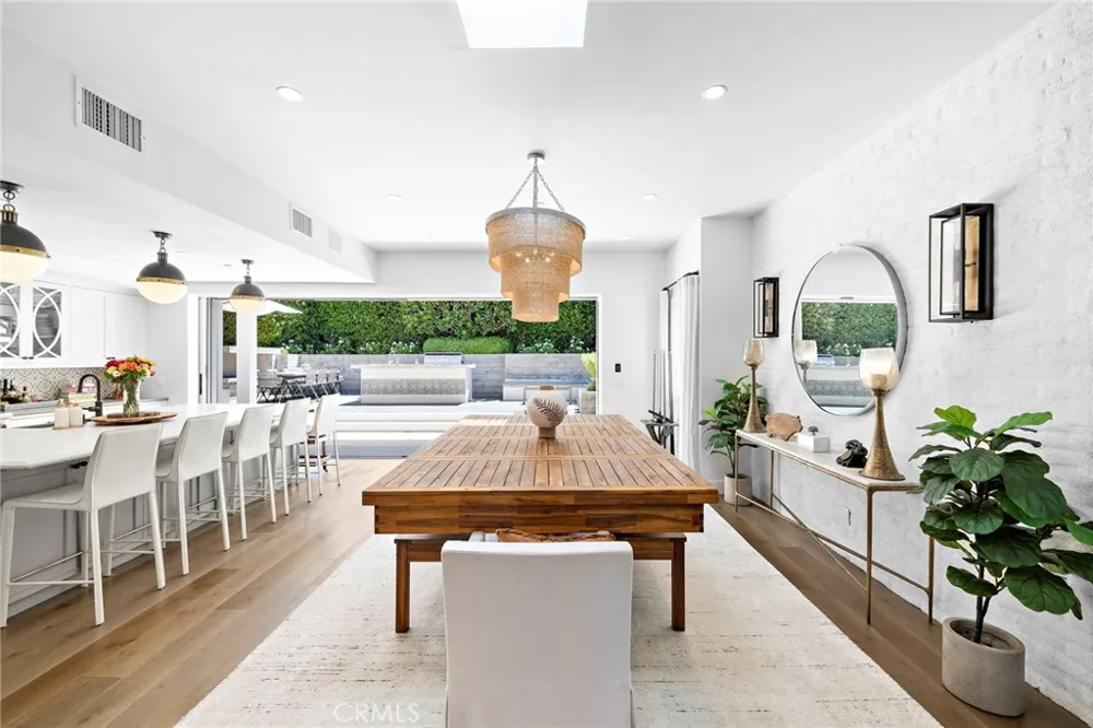 1680 Louise Laguna Beach, CA 92651