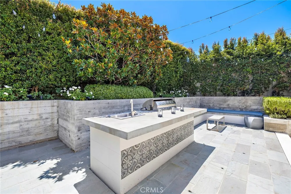 1680 Louise Laguna Beach, CA 92651