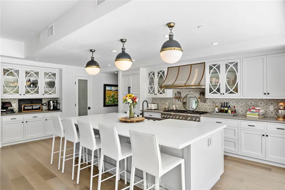 1680 Louise Laguna Beach, CA 92651