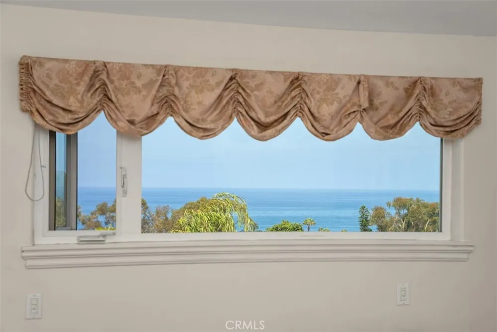 21462 Ocean Vista Laguna Beach, CA 92651