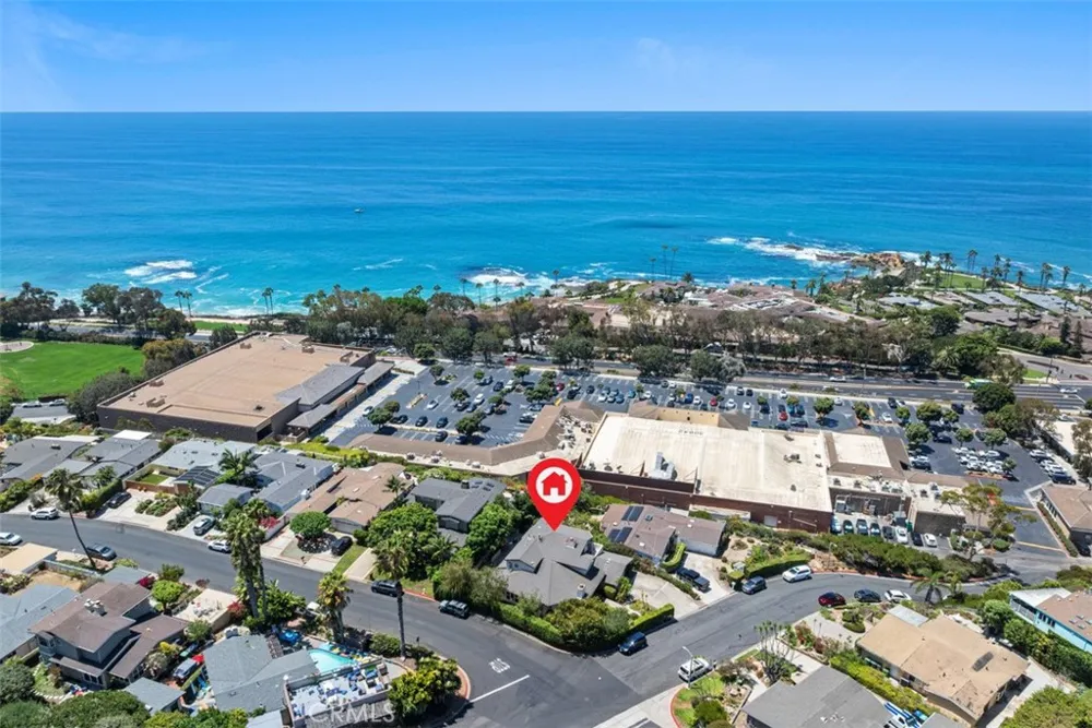 21462 Ocean Vista Laguna Beach, CA 92651