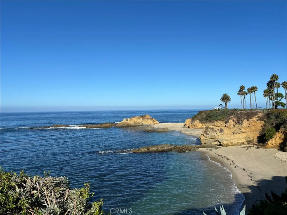 21462 Ocean Vista Laguna Beach, CA 92651