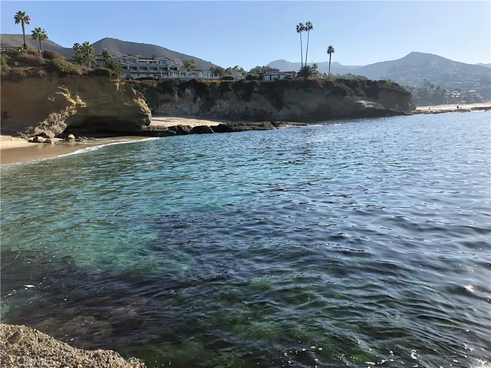 21462 Ocean Vista Laguna Beach, CA 92651