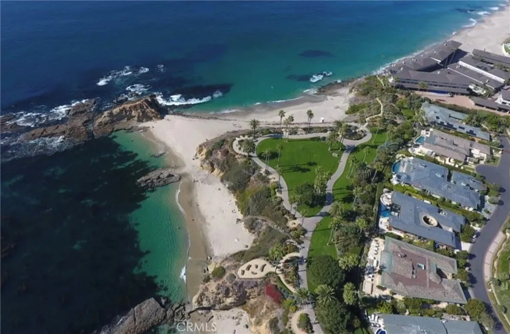 21462 Ocean Vista Laguna Beach, CA 92651