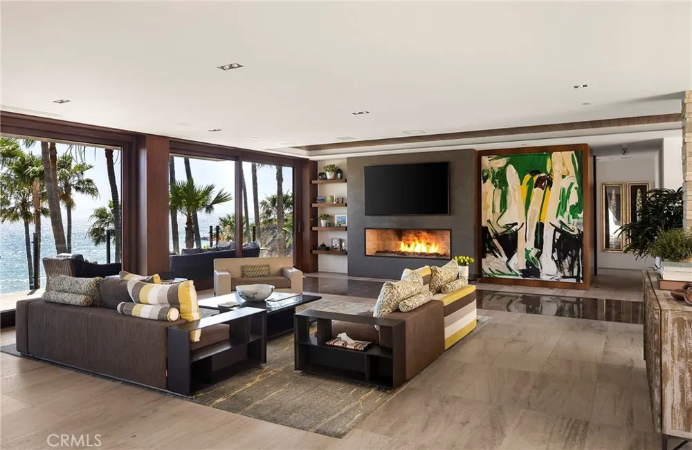 2495 Riviera Laguna Beach, CA 92651