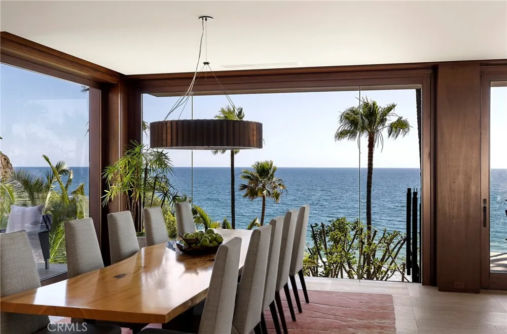 2495 Riviera Laguna Beach, CA 92651