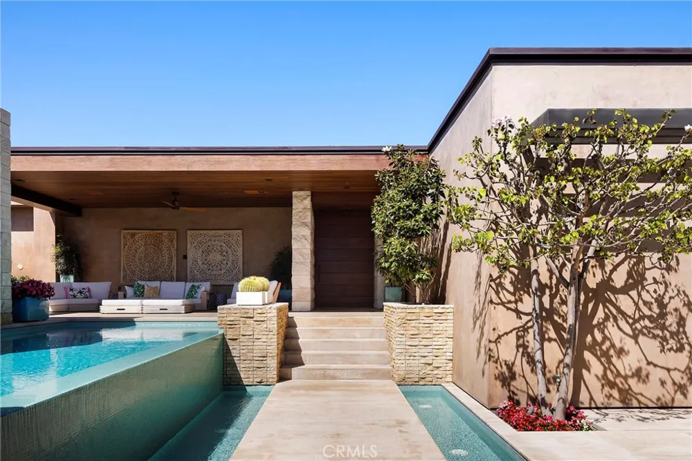 2495 Riviera Laguna Beach, CA 92651