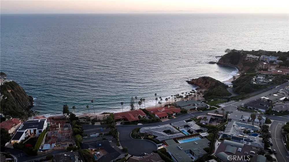 2495 Riviera Laguna Beach, CA 92651