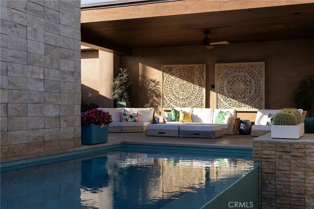 2495 Riviera Laguna Beach, CA 92651