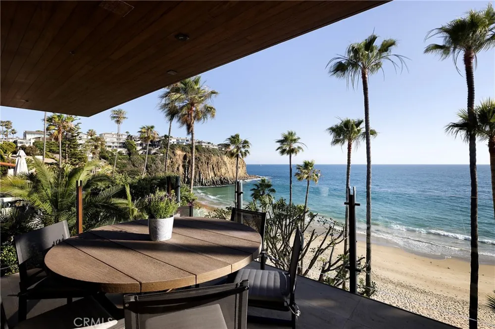 2495 Riviera Laguna Beach, CA 92651