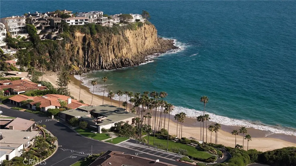 2495 Riviera Laguna Beach, CA 92651