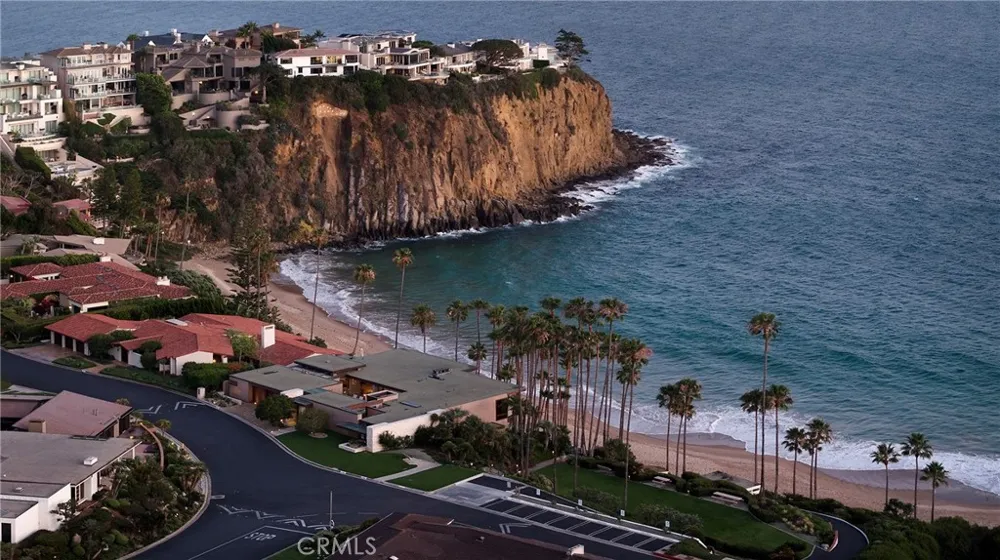 2495 Riviera Laguna Beach, CA 92651