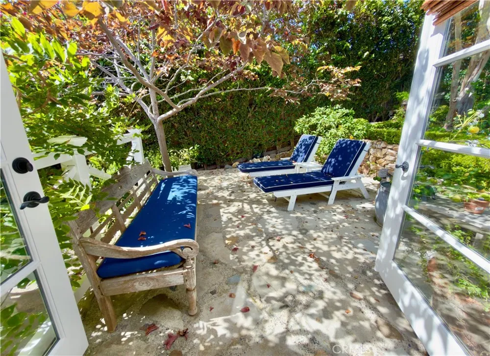 31531 Bluff Drive #Back Hse Laguna Beach, CA 92651