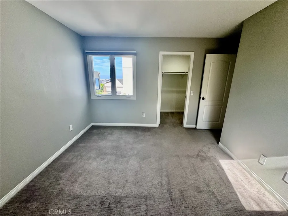 896 Quivera Laguna Beach, CA 92651