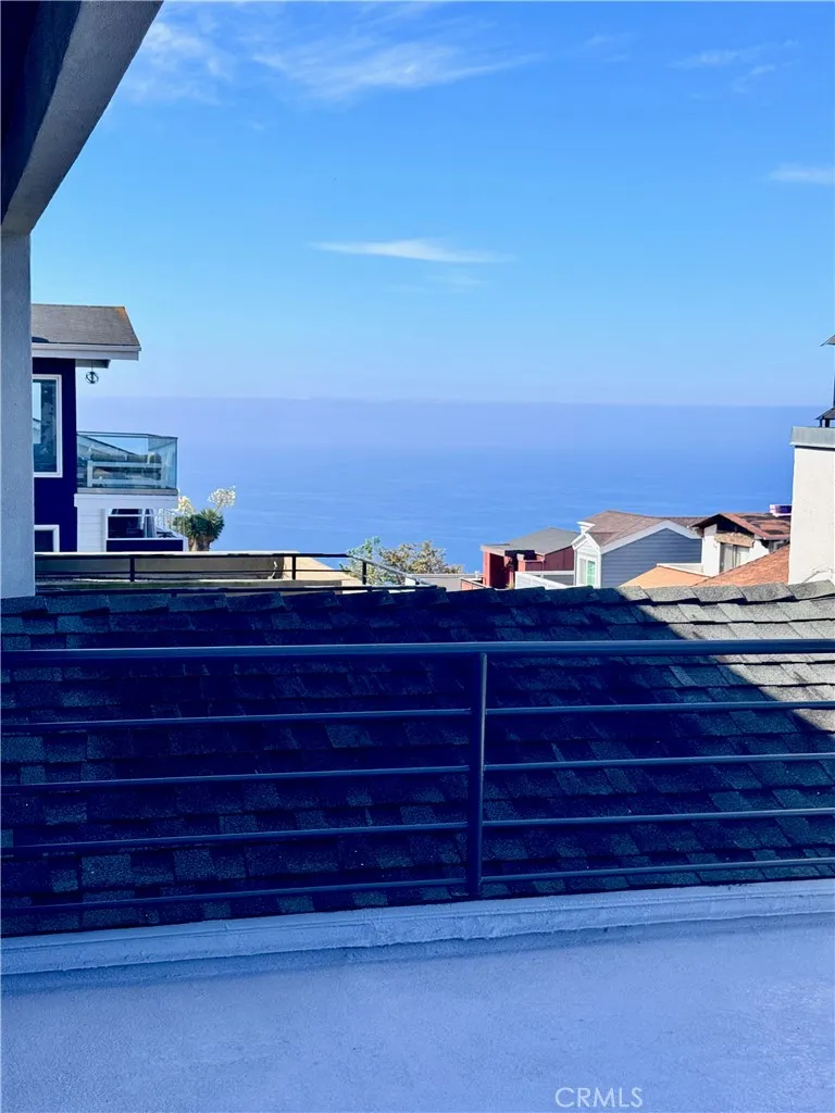 896 Quivera Laguna Beach, CA 92651