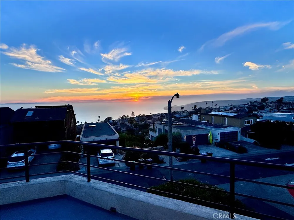 896 Quivera Laguna Beach, CA 92651