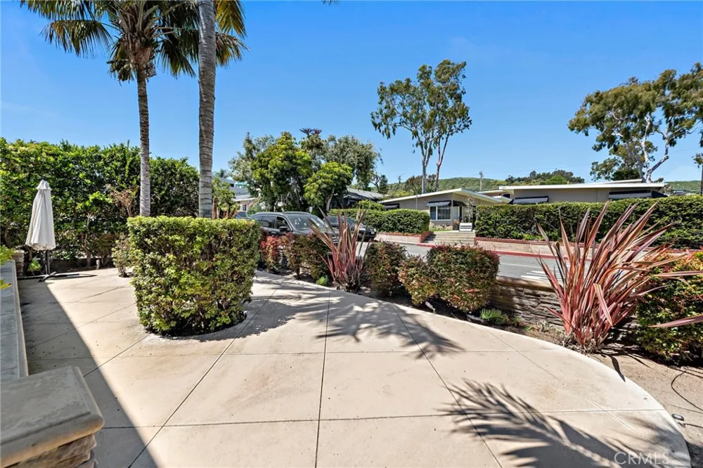 280 Aster Street #2 Laguna Beach, CA 92651