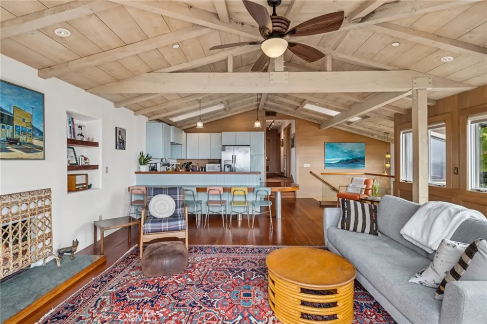 32036 Sunset Laguna Beach, CA 92651