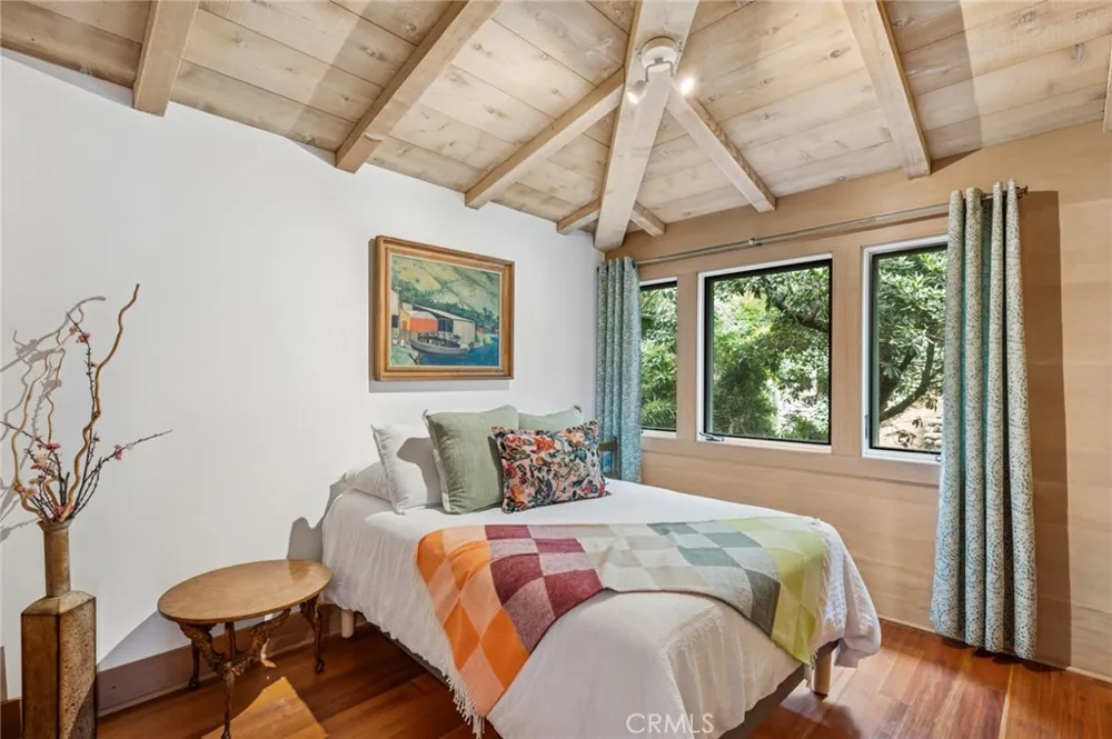 32036 Sunset Laguna Beach, CA 92651