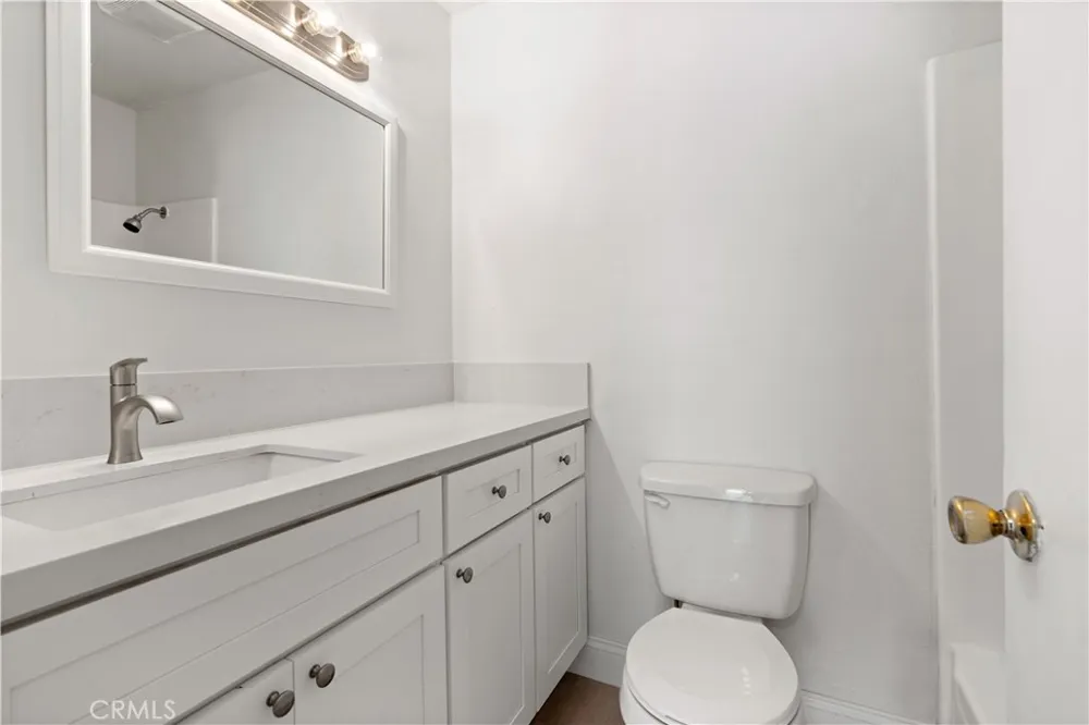 611 Calle Campana #4 San Clemente, CA 92673