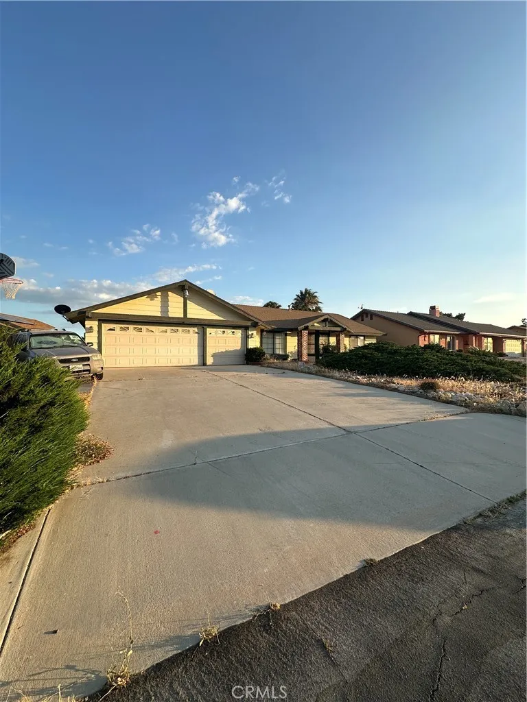 12581 Sunset Road Victorville, CA 92392