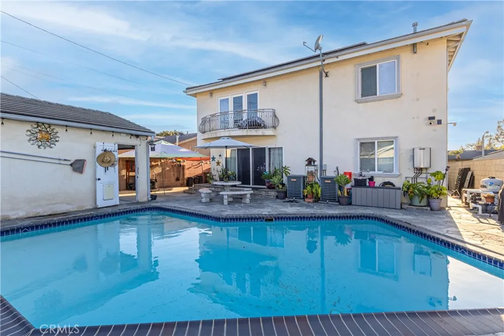10140 Harvest Ave Santa Fe Springs, CA 90670
