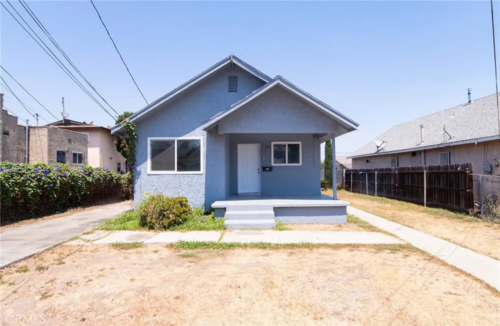 1035 W 107th Los Angeles, CA 90044