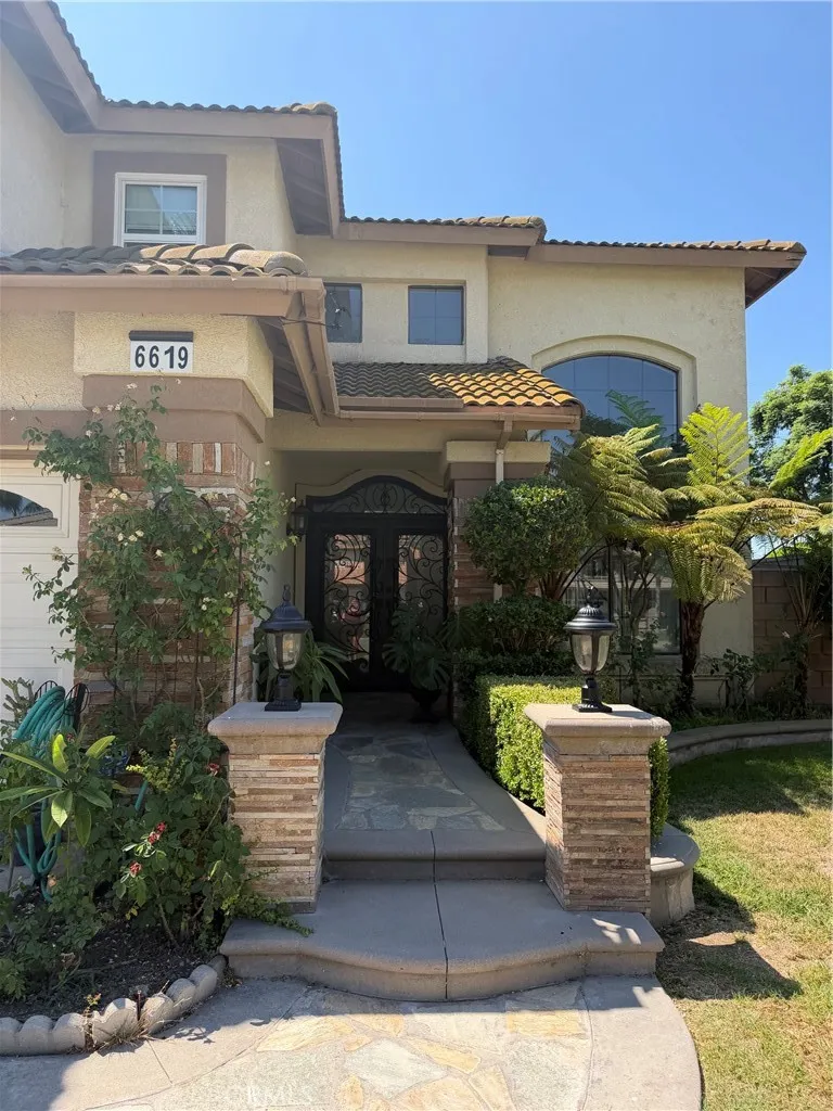6619 Pinon Court Chino, CA 91710