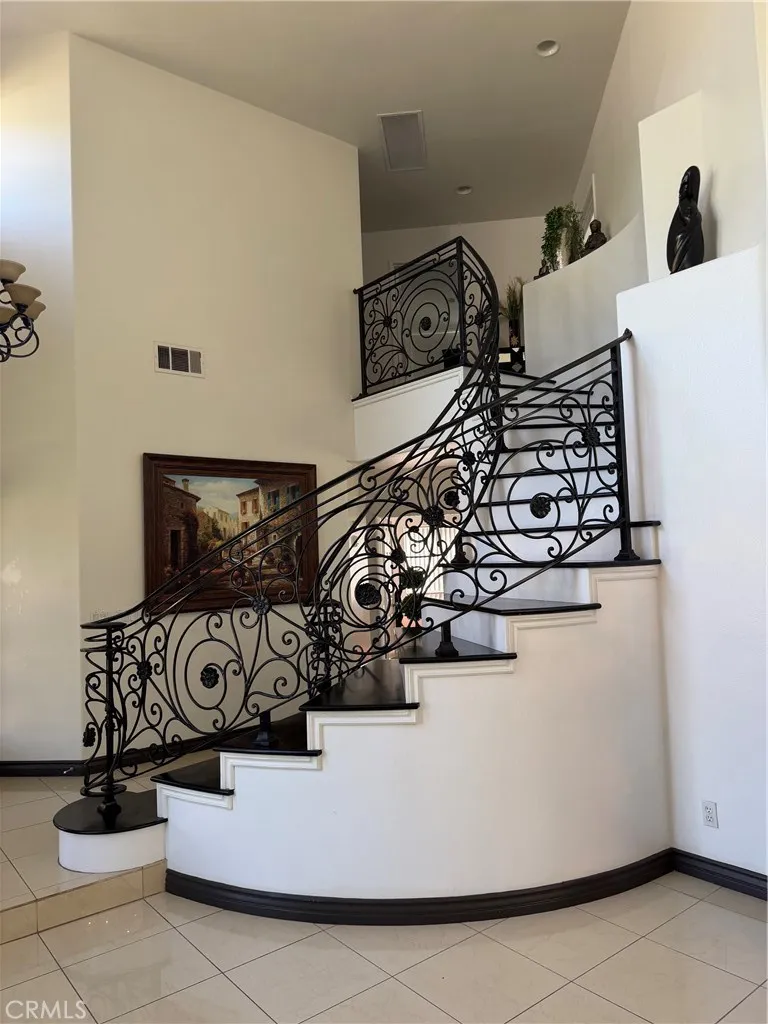 6619 Pinon Court Chino, CA 91710