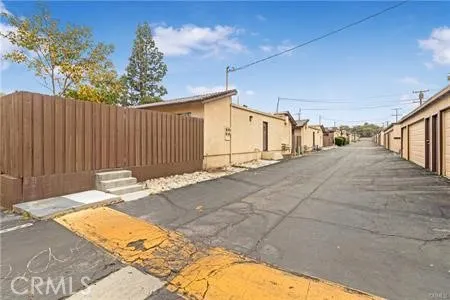 1714 Appleton Pomona, CA 91767