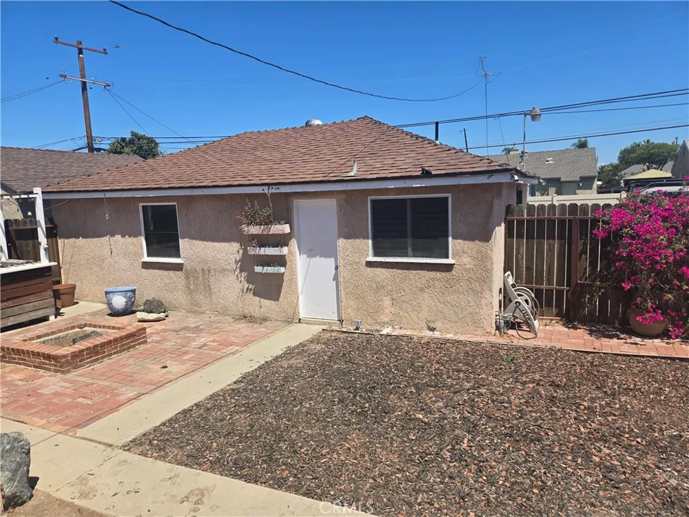 2234 Euclid Avenue Long Beach, CA 90815
