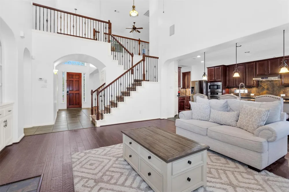 2944 Auburn Woods Drive Pearland, TX 77581