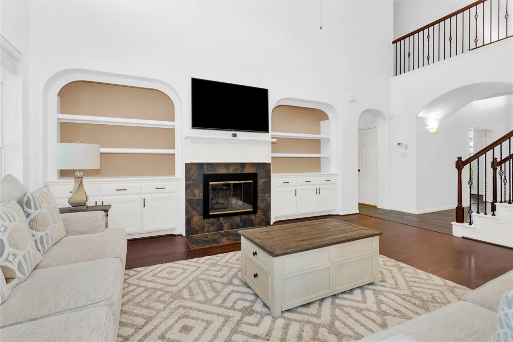 2944 Auburn Woods Drive Pearland, TX 77581