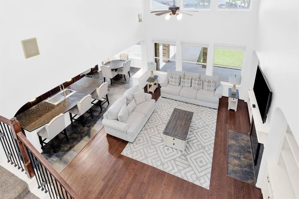 2944 Auburn Woods Drive Pearland, TX 77581