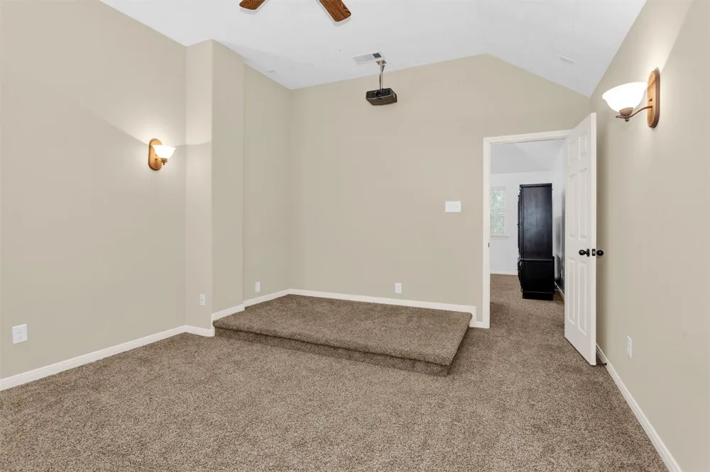 2944 Auburn Woods Drive Pearland, TX 77581