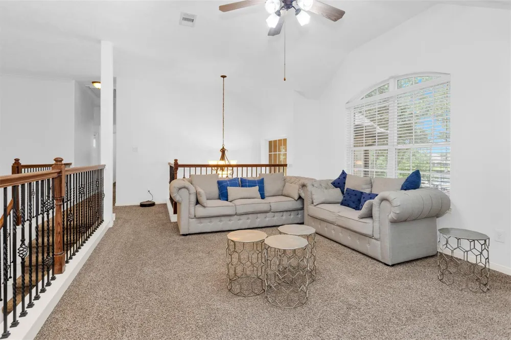 2944 Auburn Woods Drive Pearland, TX 77581