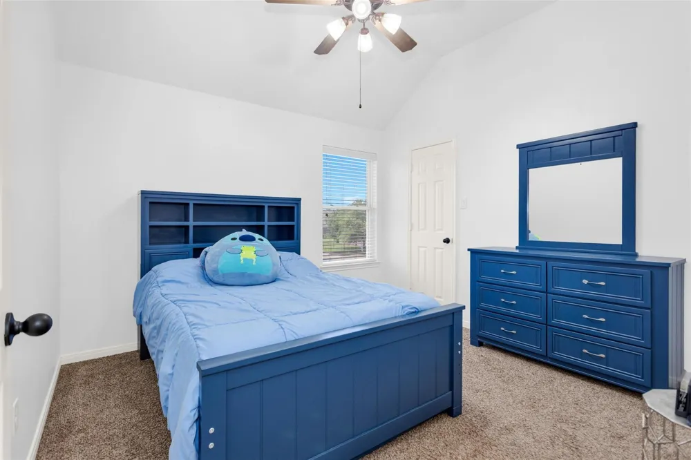 2944 Auburn Woods Drive Pearland, TX 77581