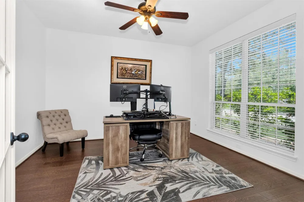 2944 Auburn Woods Drive Pearland, TX 77581