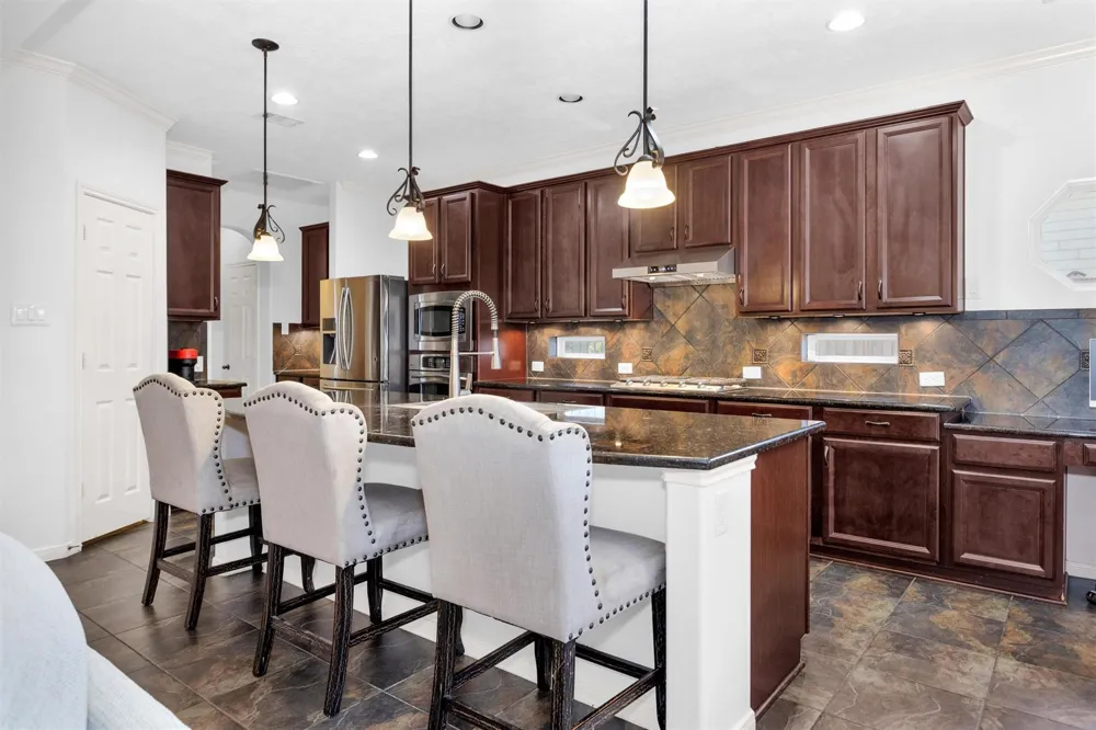 2944 Auburn Woods Drive Pearland, TX 77581