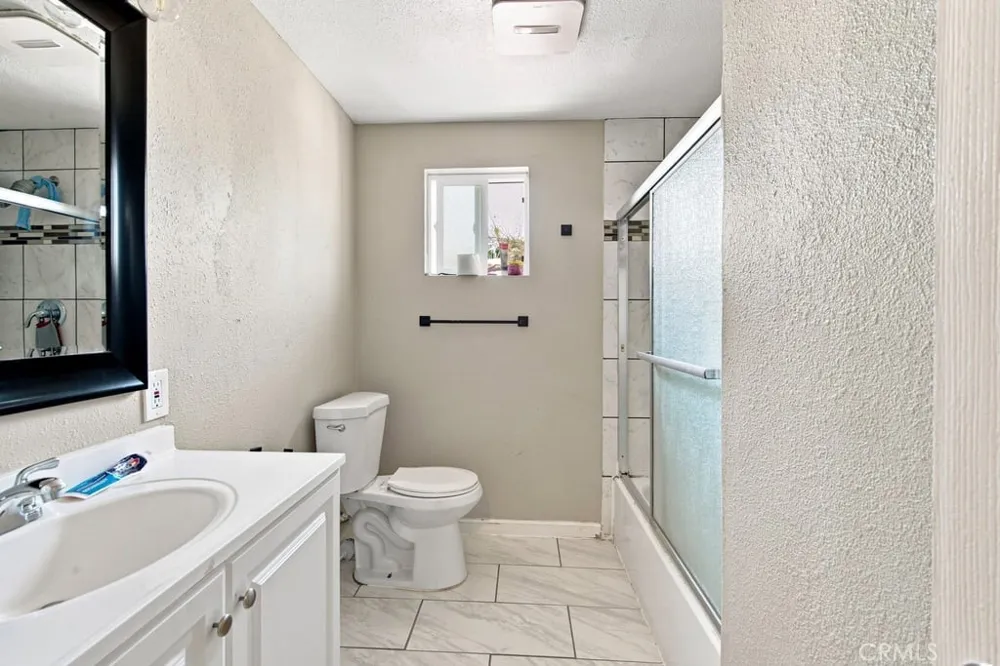 417 Sutter Manteca, CA 95336