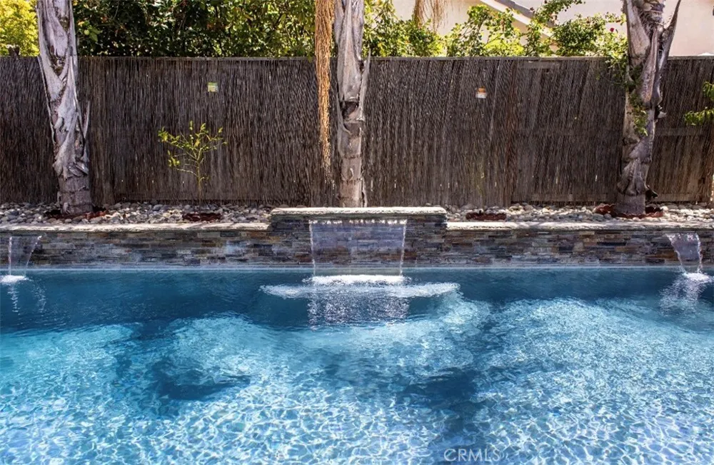 206 River Pointe Waterford, CA 95386