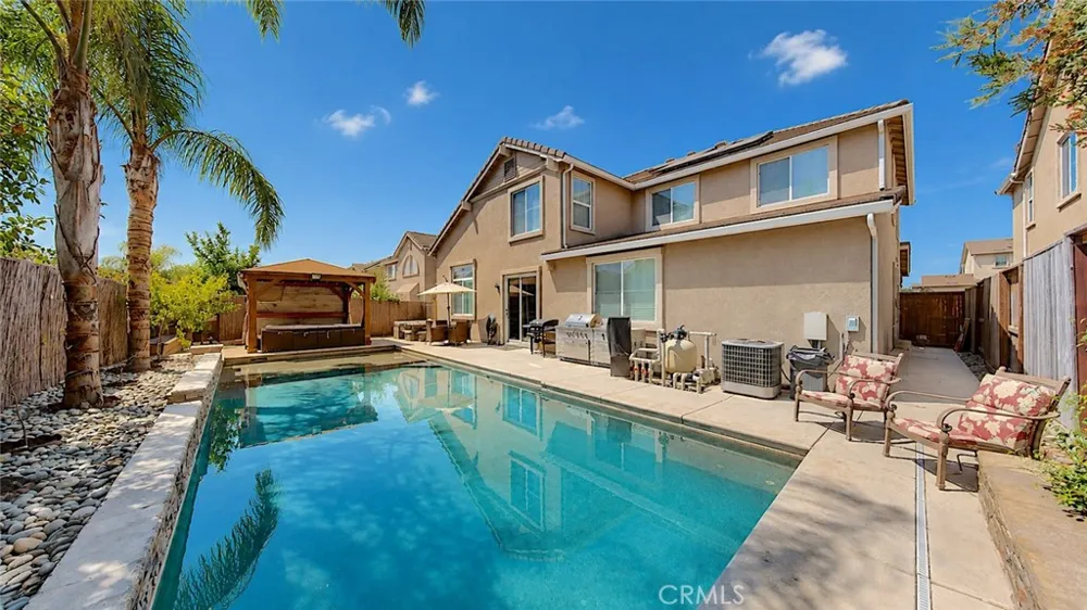 206 River Pointe Waterford, CA 95386