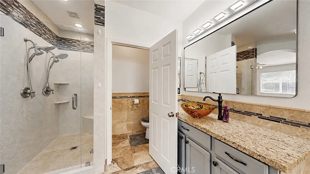 206 River Pointe Waterford, CA 95386