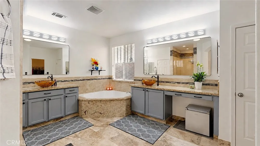 206 River Pointe Waterford, CA 95386