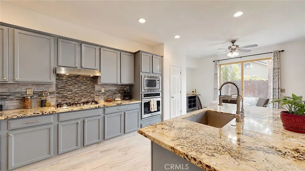 206 River Pointe Waterford, CA 95386